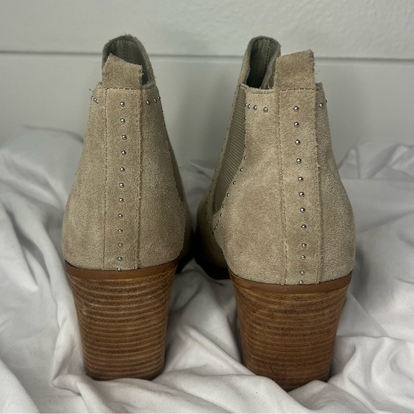 Marc Fisher Tan Ankle Boots with Pointed Toe and Stacked Heel - Picture 6 of 7